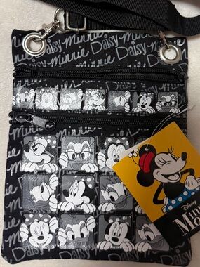 Disney Black and White Minnie & Daisy Pattern Tote with Yellow Tag